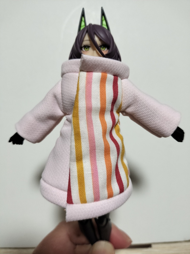 オレンジのシマシマ上着