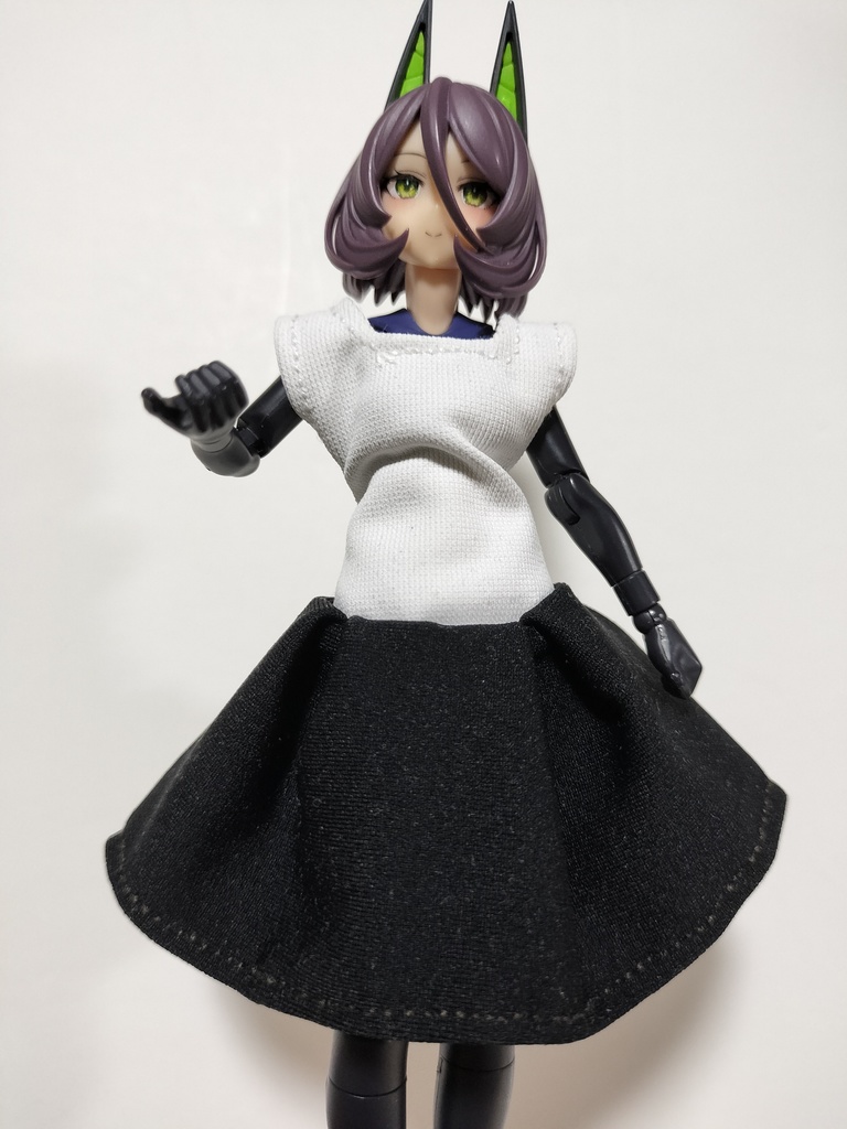 シンプル黒白ワンピース