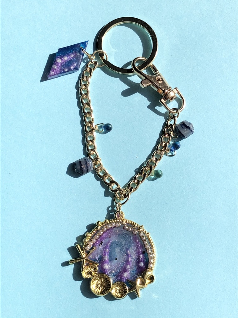 オクタヴィネル　イメージバッグチャーム