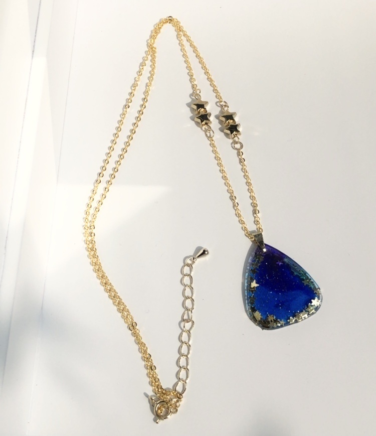 咲希ちゃん ピック型ペンダント