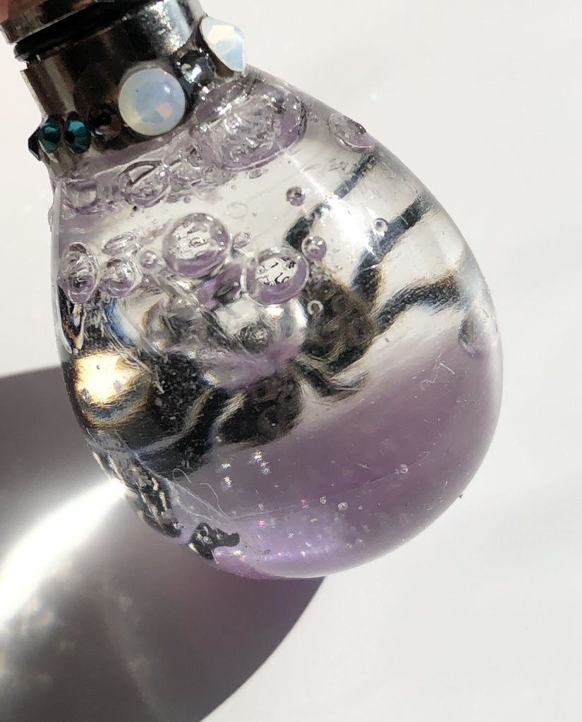 モストロラウンジ イメージストラップ