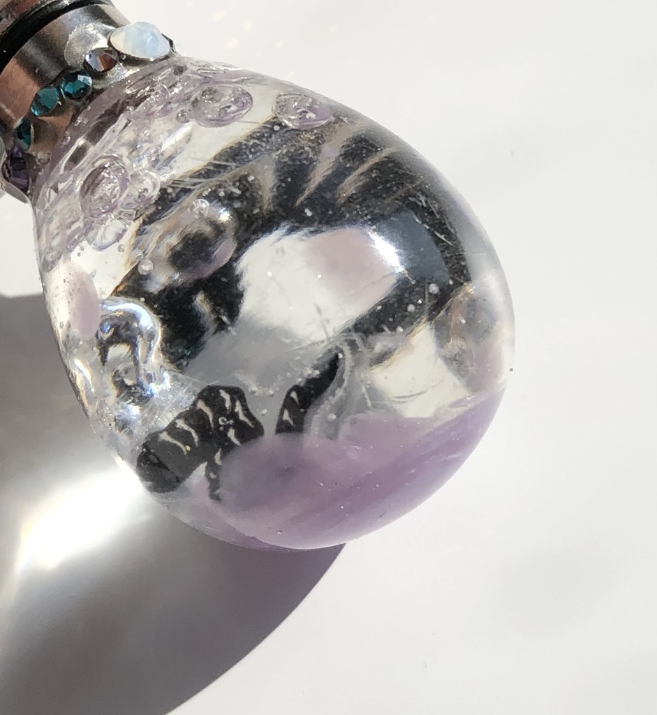 モストロラウンジ イメージストラップ