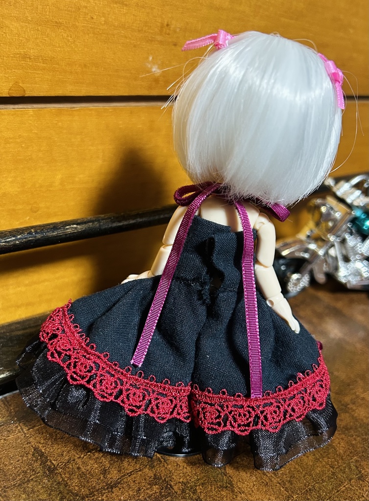 オビツ11 服　ベルベットリボンドレス