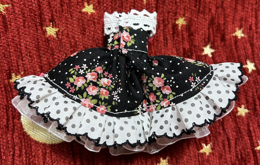 オビツ11服　ローズプリントドレス2