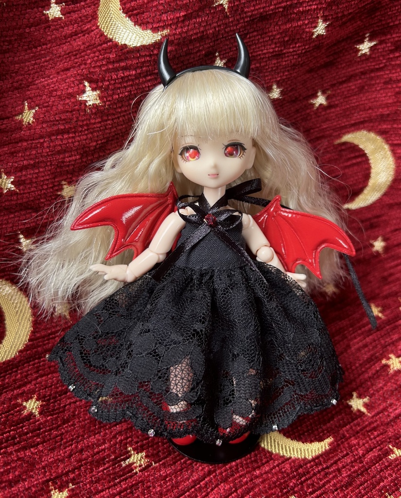 オビツ11アウトフィット　小悪魔ちゃんドレス