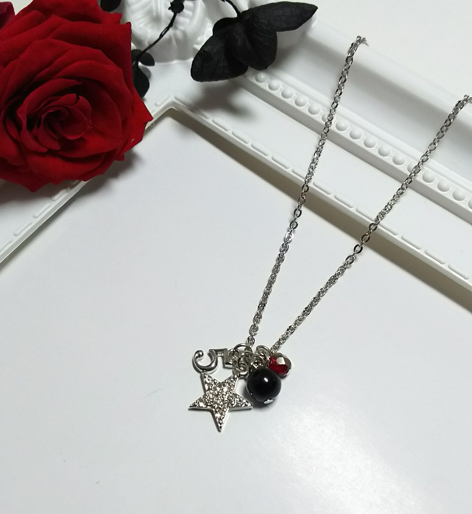 ペルソナ5キャラクターイメージネックレス