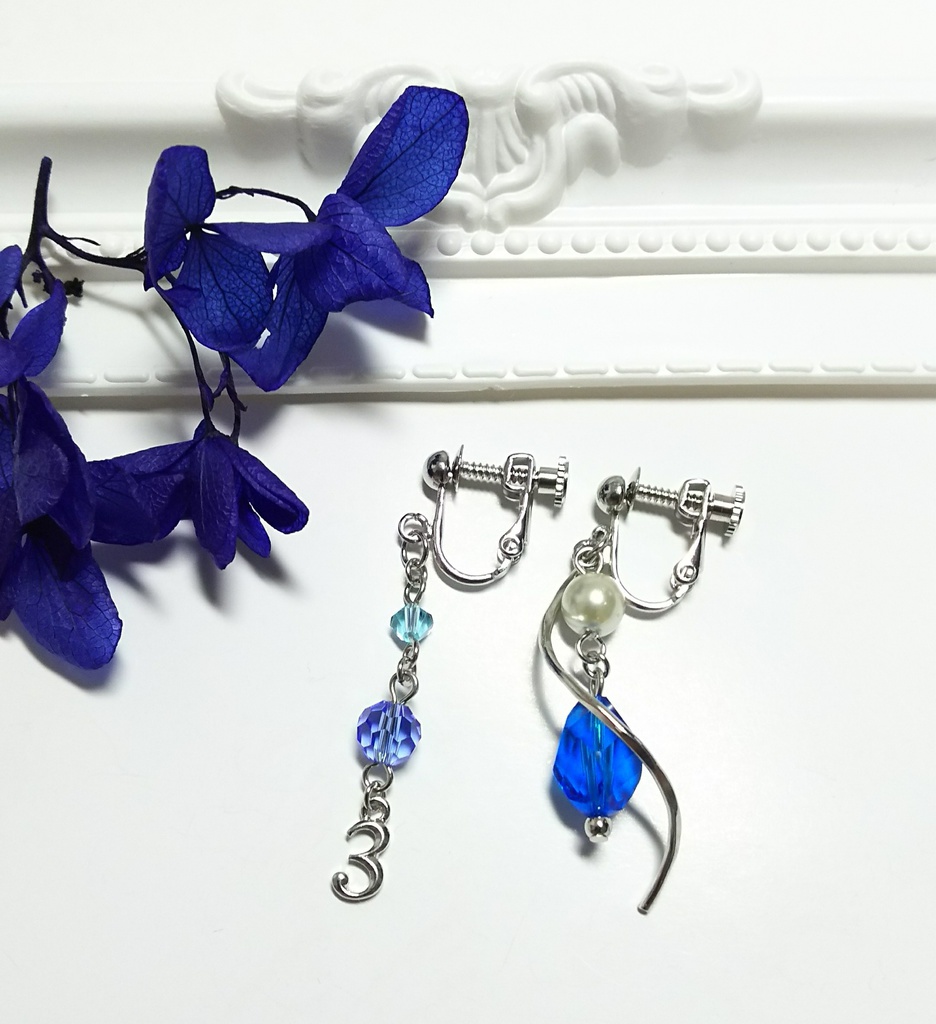 ペルソナシリーズイメージイヤリング