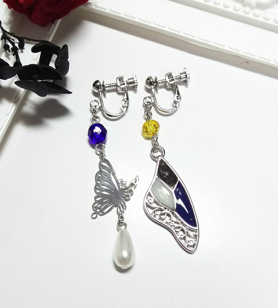 ペルソナ5看守の双子イメージイヤリング