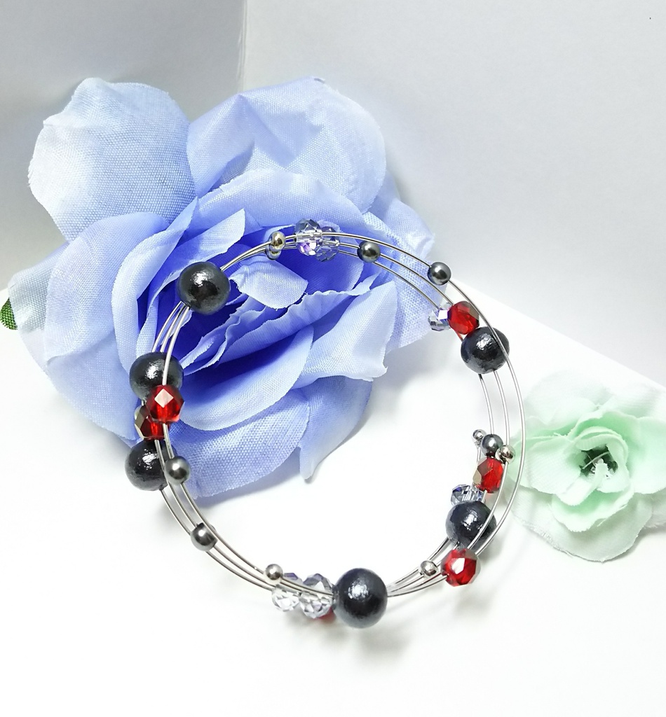 ユーリ!!!on Ice 愛について~イメージワイヤーバングル