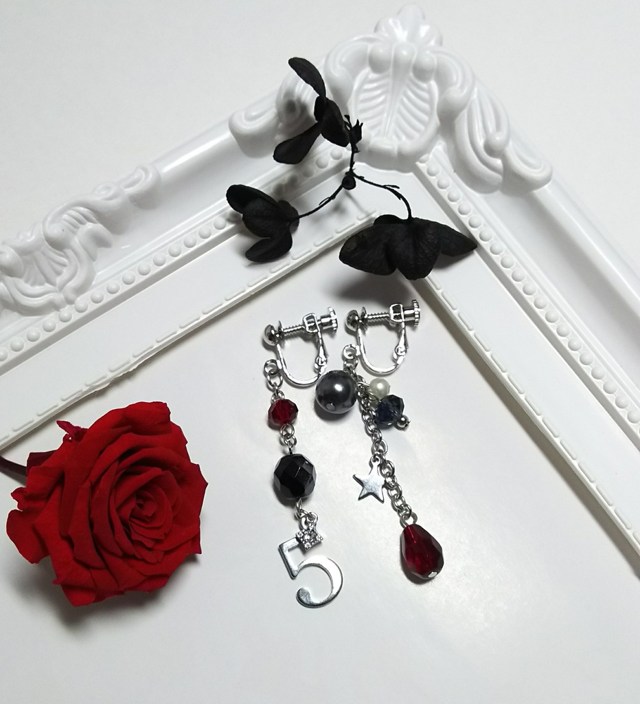 ペルソナ5キャラクターイメージイヤリング(ピアス)