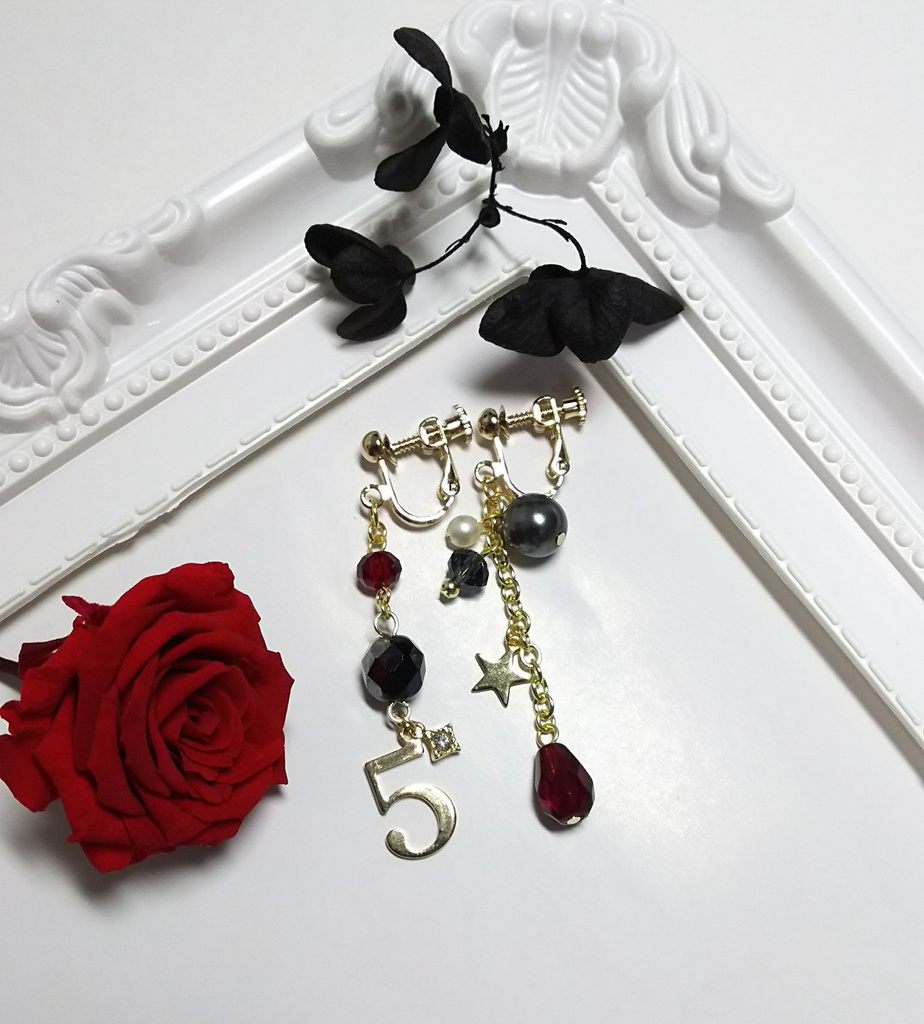 ペルソナ5キャラクターイメージイヤリング(ピアス)