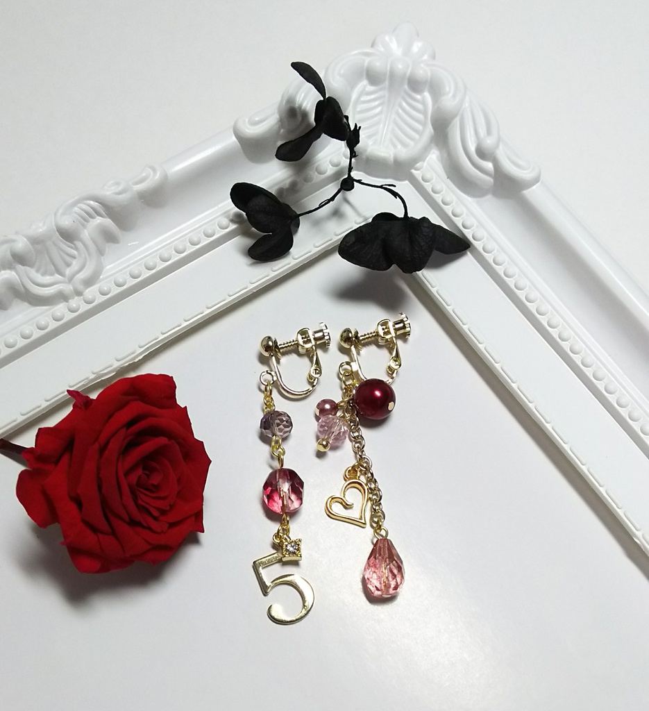 ペルソナ5キャラクターイメージイヤリング(ピアス)