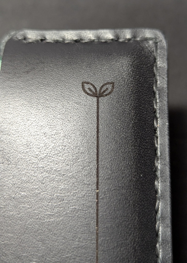 レザーミンティアケース 『ふたば』 ブラック革 ブラック糸