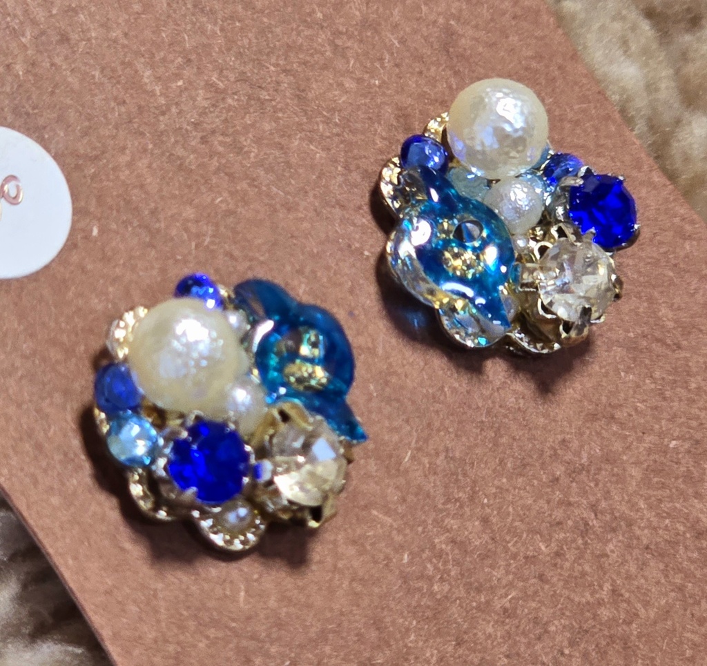 石田ヤマトイメージピアス