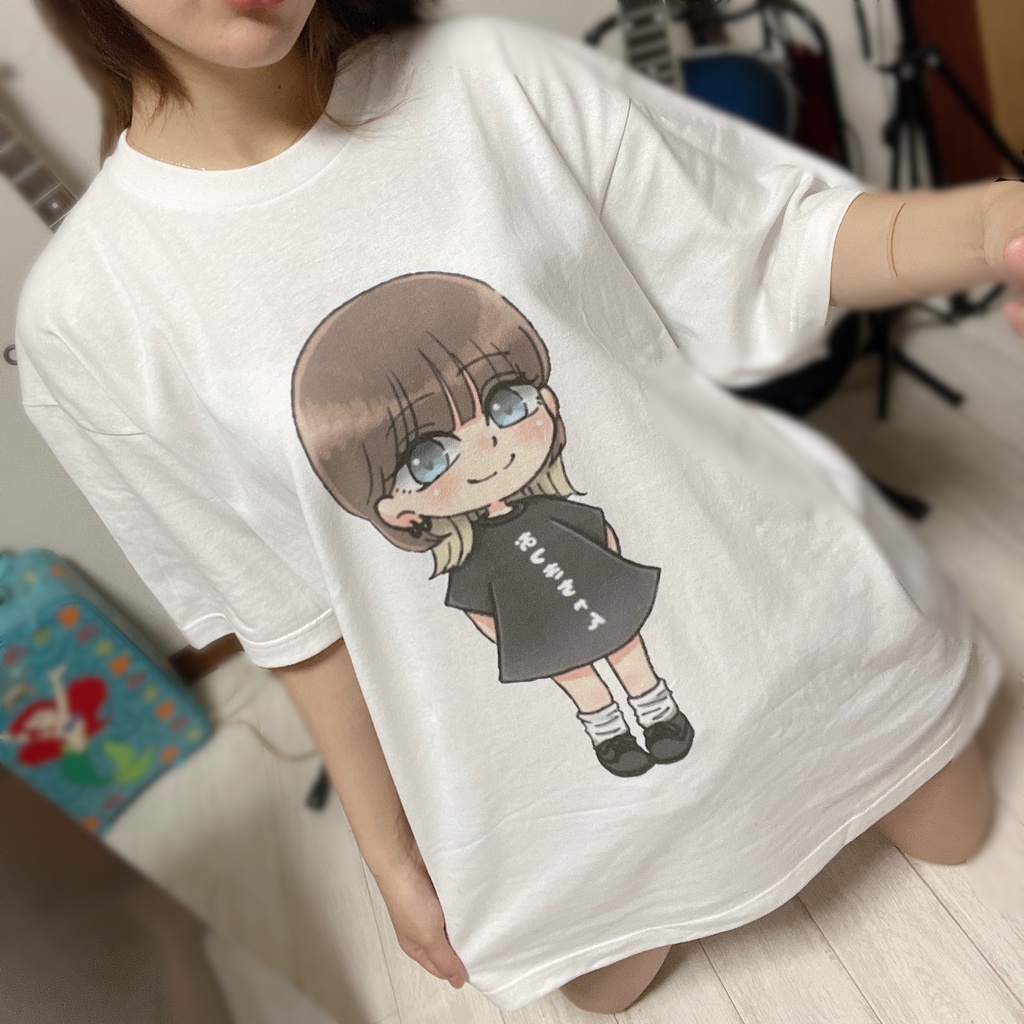 おつきちゃんTシャツ