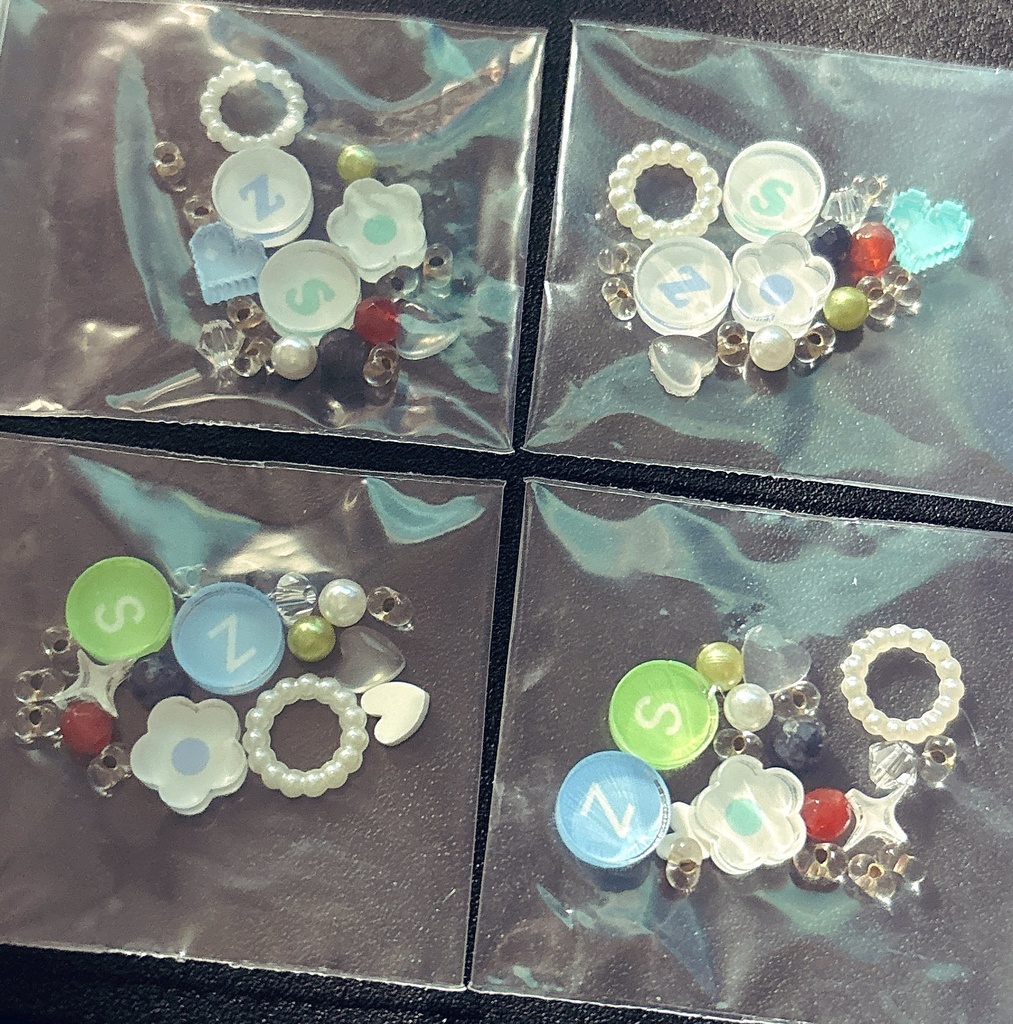 【予約販売】ステファニヴィアン&ゼフィラン シャカシャカキーホルダー