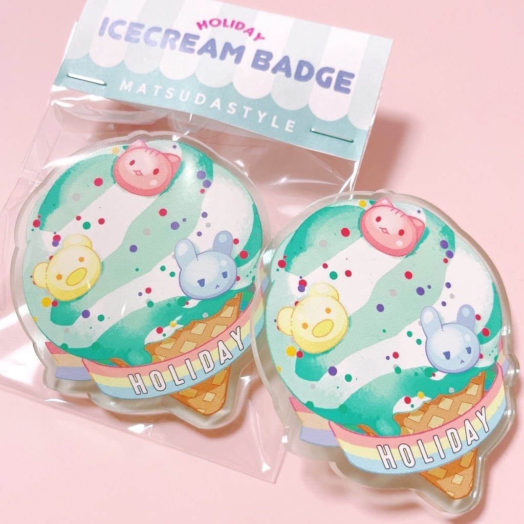 HOLIDAY アクリルバッチ