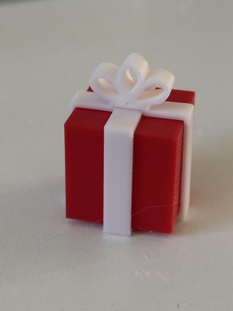 クリスマスプレゼントのミニオブジェ（2cm角・STL）