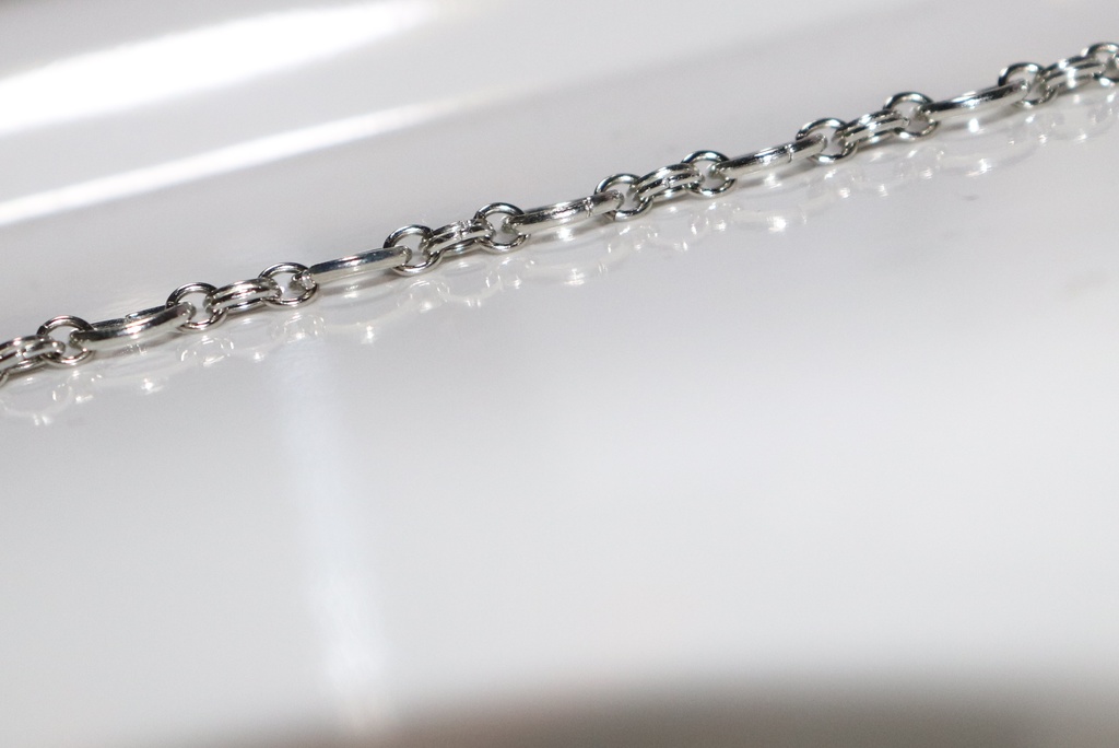 チェーンブレスレット