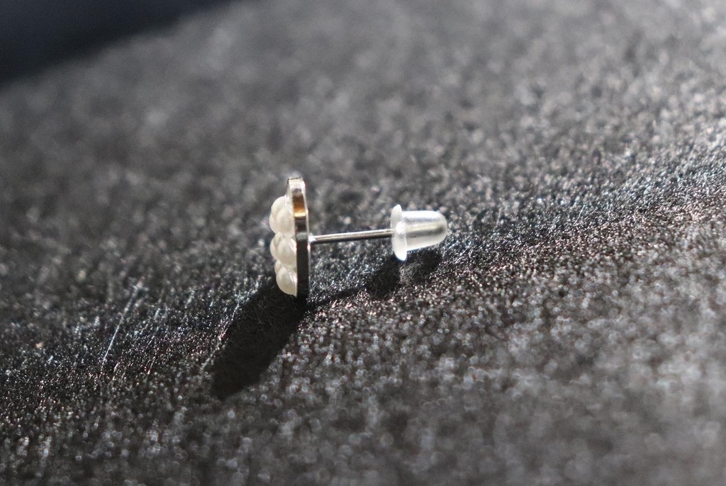 片耳ピアス おまけ付き