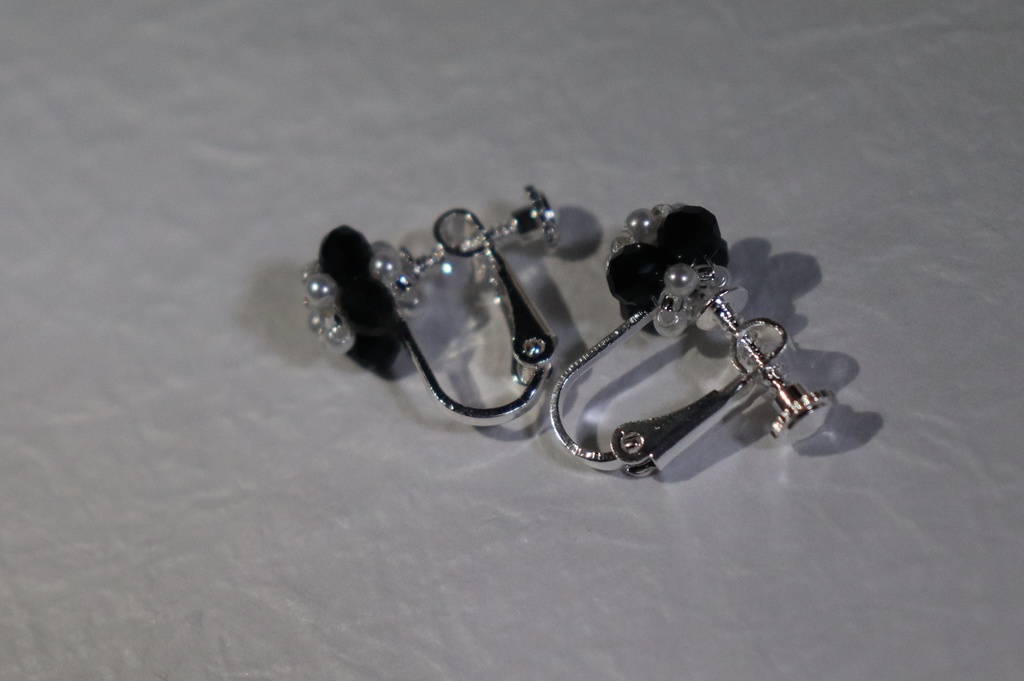 イヤリング【ブラック】 おまけ付き