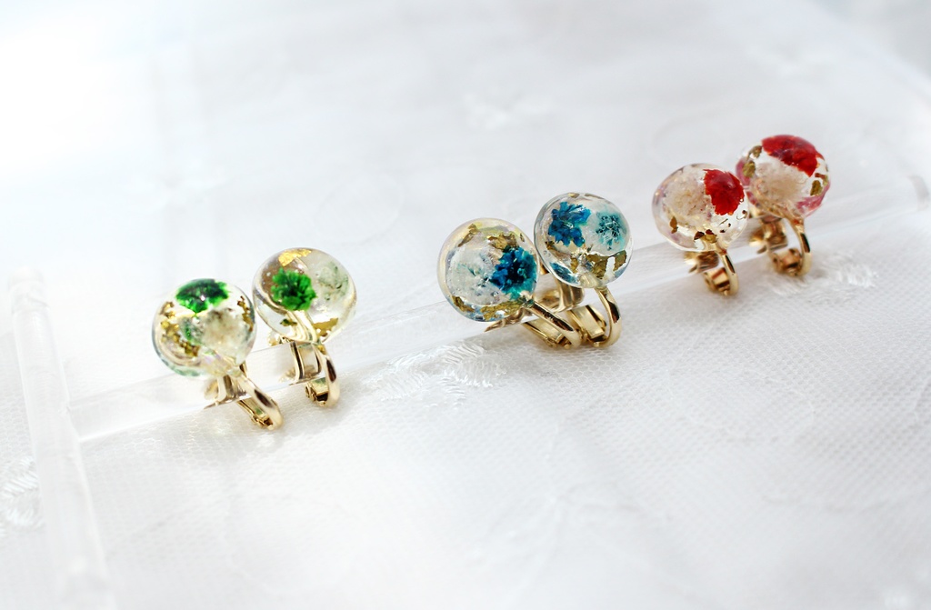 ドライフラワードームイヤリング/ピアス