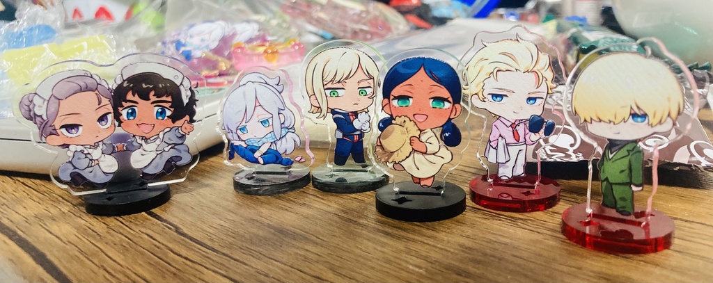 GQXミニアクリルスタンド 2