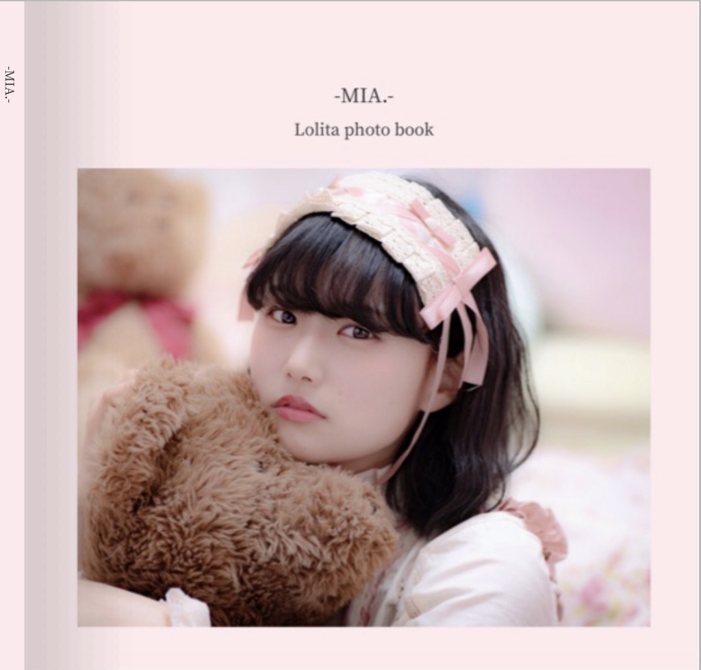 MIA.1st写真集「MIA. lolita  photo book」