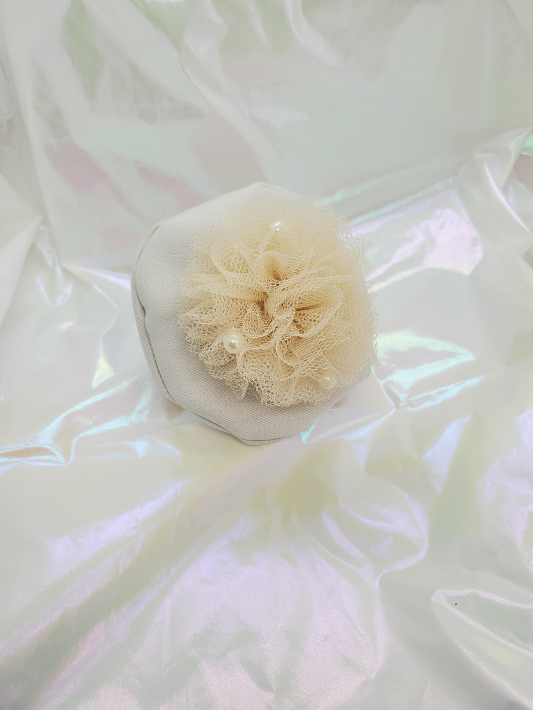 pompom-beret pearl 