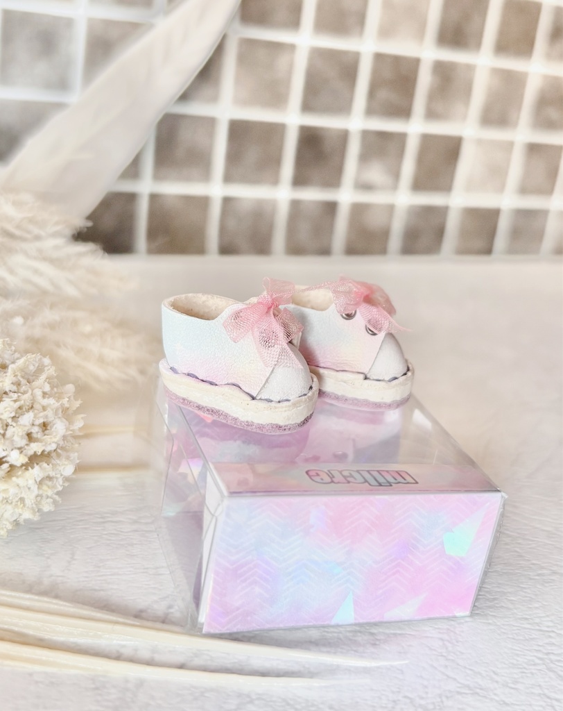 ゆめかわスニーカー まどろみの空 10センチぬい、オビツ11サイズ