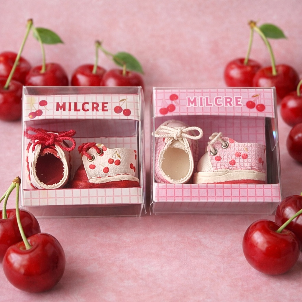 チェリー柄🍒スニーカー 10センチぬい オビツ11