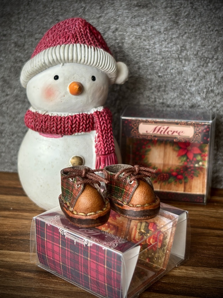 クリスマス過ぎても履けるクリスマス靴🎄 オビツ11 10cmぬい