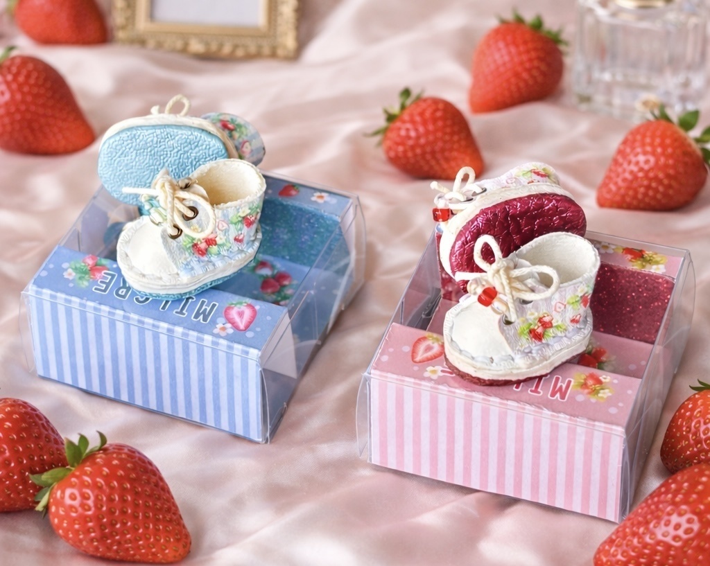 ストロベリー🍓柄スニーカー