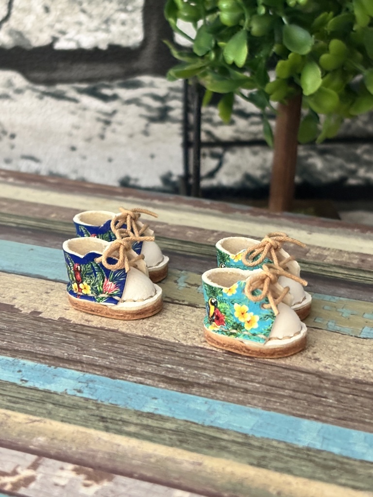トロピカル柄🏝️スニーカー