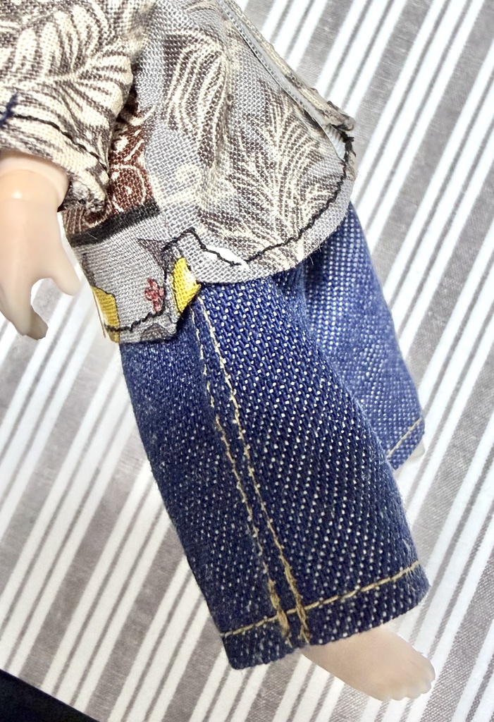 ダボっと柄シャツとデニムのセット