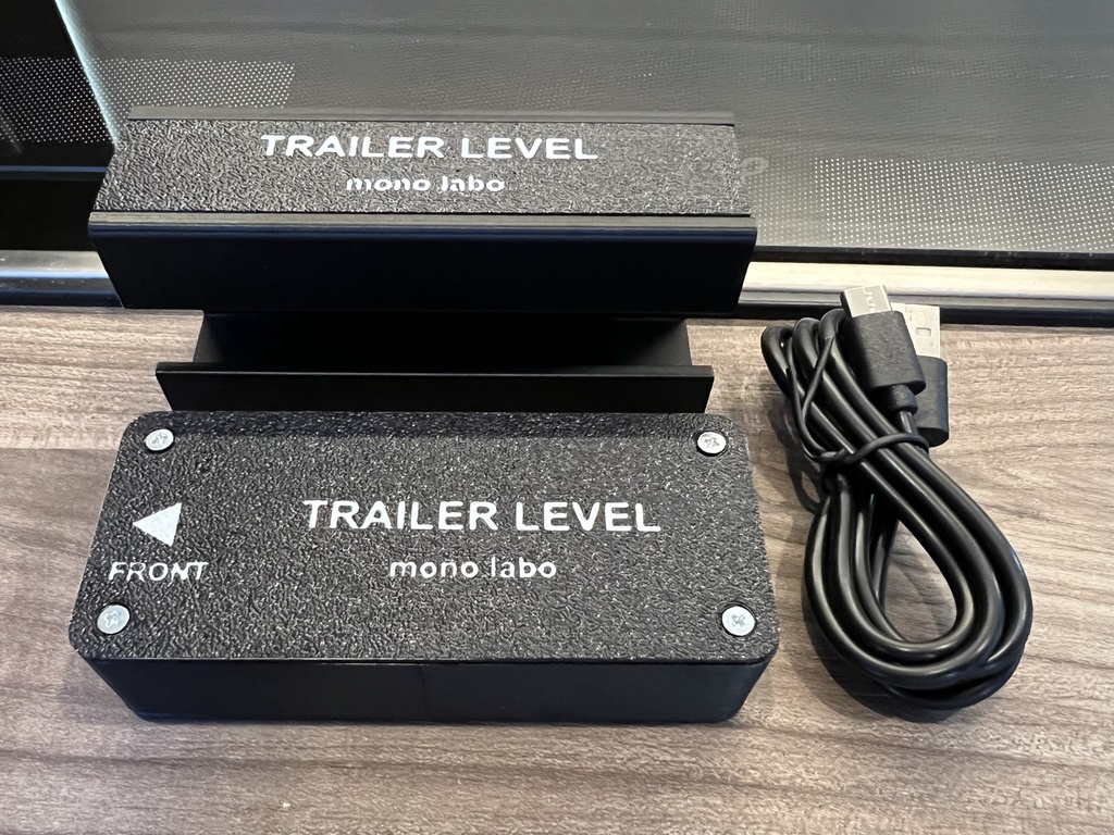 【先行販売】TRAILER LEVEL — スマホで見る水平モニター(専用マウント付きフルセット)