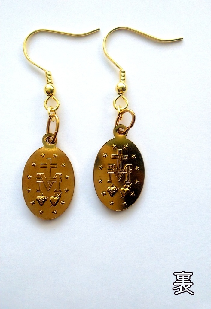 ピアス『聖女の御守』