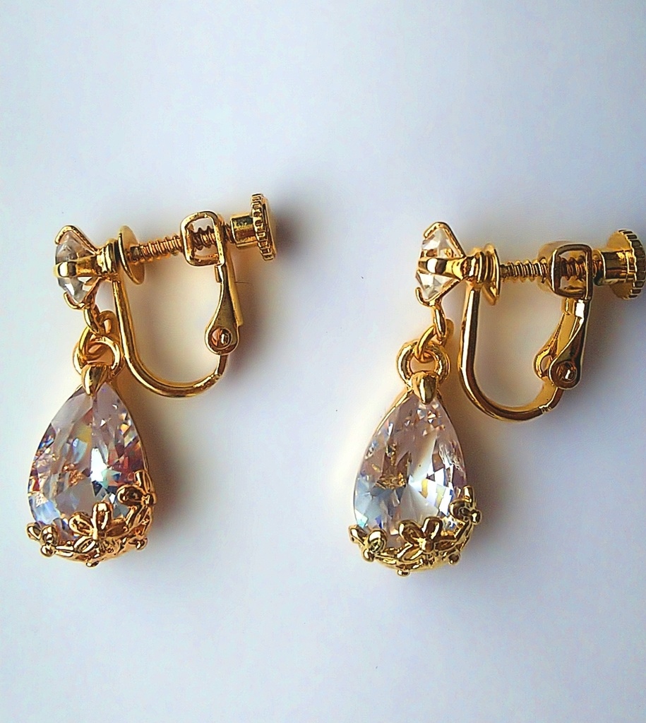 イヤリング『ティアムーン』