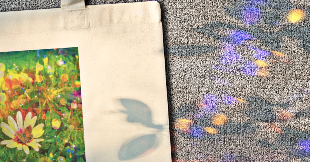 応援企画：a-1428 庭木の光 light in the gardenでTシャツ 作りました。(⁠^⁠^⁠)/