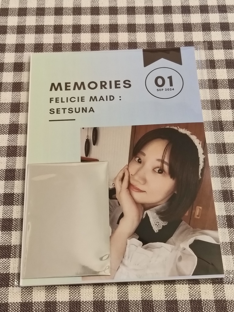 セツナのフォトブック「MEMORIES」