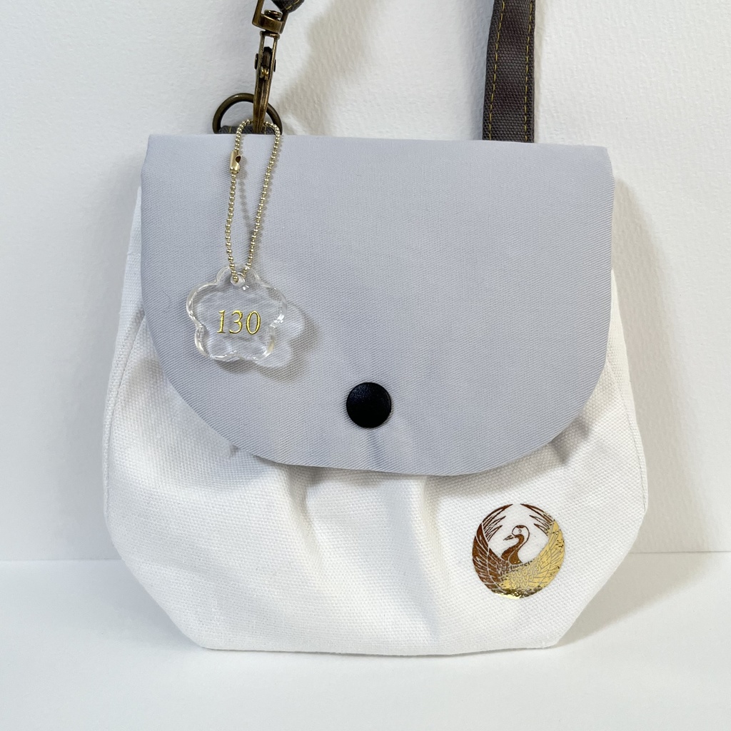 ꒰ 鶴丸国永 ꒱バッグに付けられる! もちミニバッグ