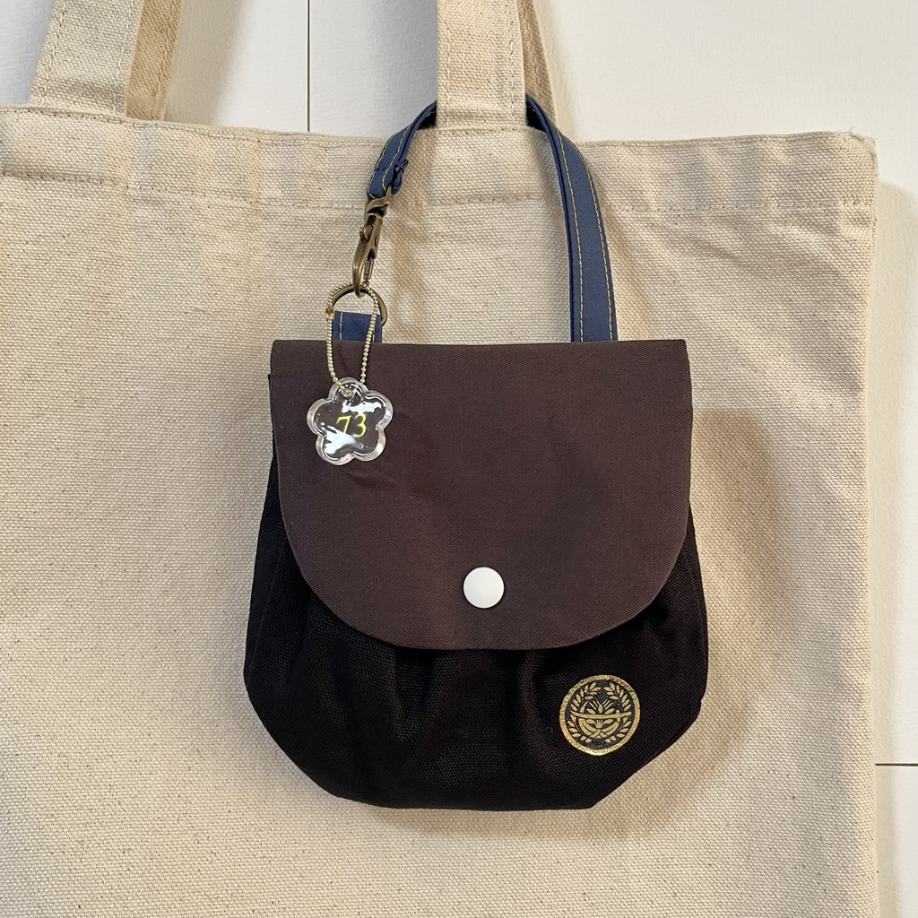 ꒰ 燭台切光忠꒱バッグに付けられる! もちミニバッグ