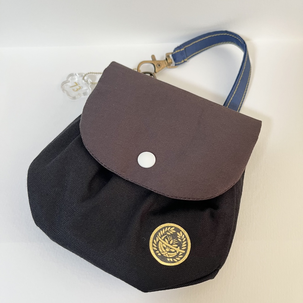 ꒰ 燭台切光忠꒱バッグに付けられる! もちミニバッグ