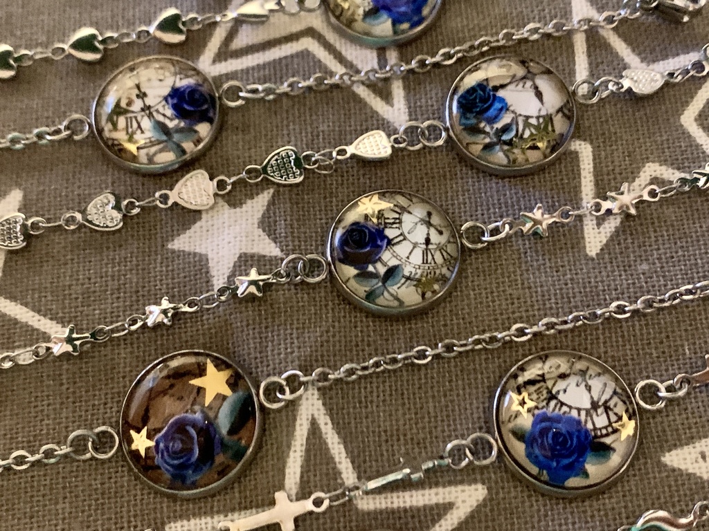 【バレンタイン】白銀モカモデル青薔薇ブレスレット【限定13本限り】