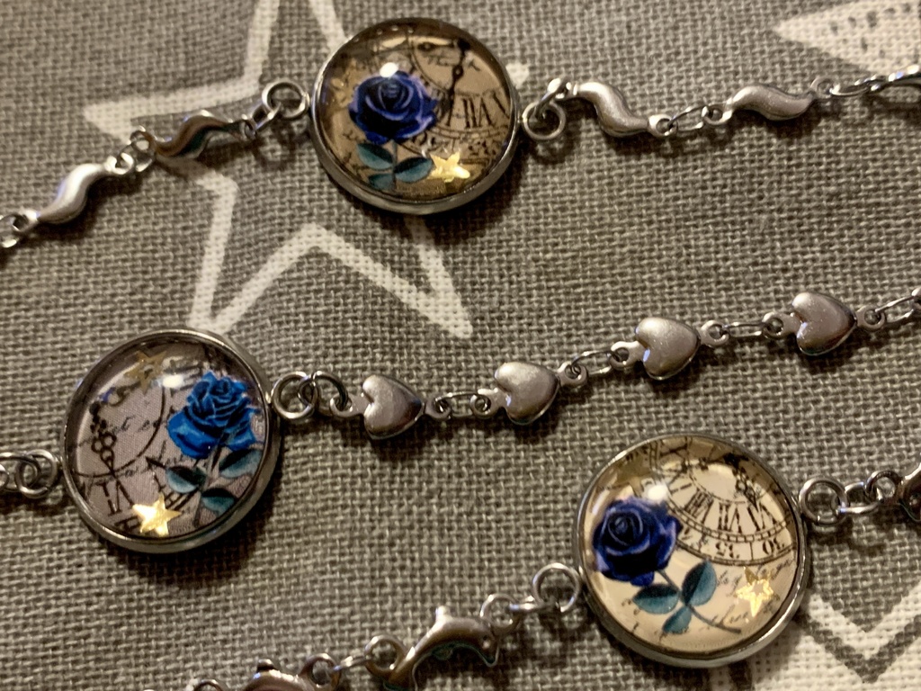 【バレンタイン】白銀モカモデル青薔薇ブレスレット【限定13本限り】