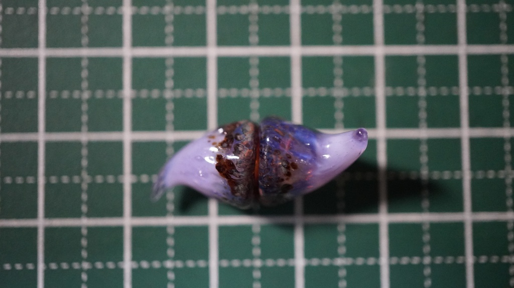 豆ツノ3(乳白紫)