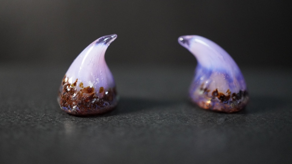 豆ツノ3(乳白紫)