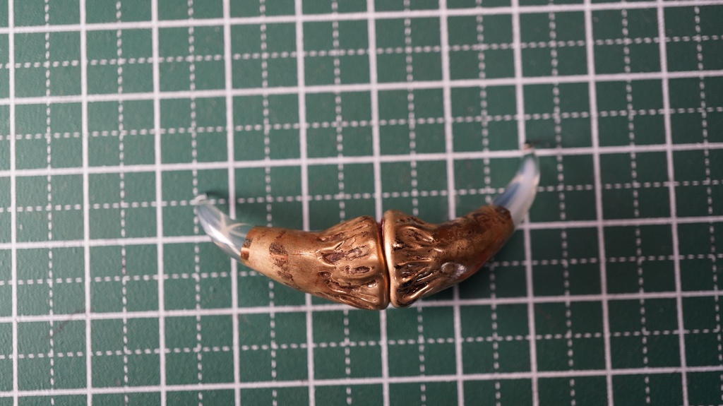 金のガラス角（中サイズ）