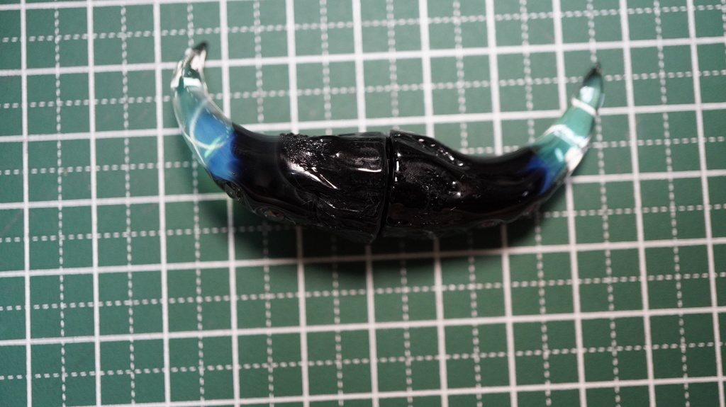 宝石の角　
