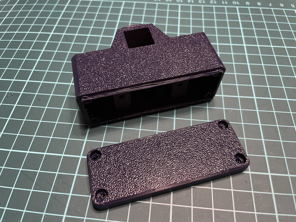 DS62用給電部ケース（補修用）